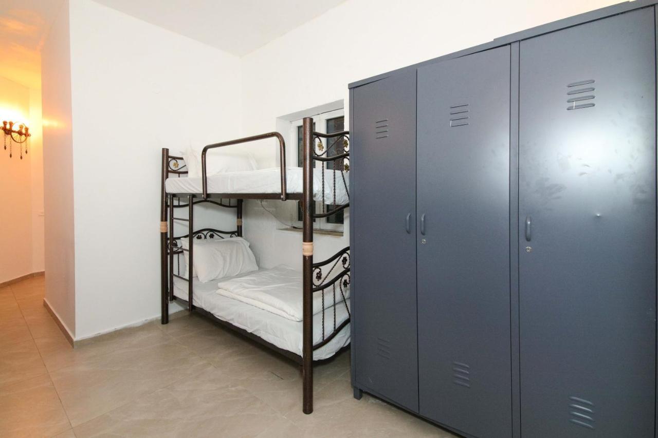 Jacob Hostel Jlm - Prime Location เยรูซาเลม ภายนอก รูปภาพ